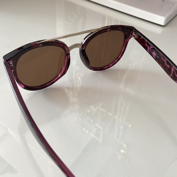 2for $20: mirror sunglasses 😎 - Picture 4 of 7